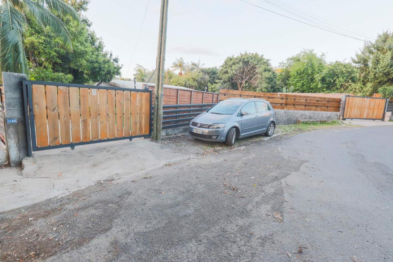 L'Avocat 1 Avec Piscine Chauffee Et Jacuzzi A Partager Villa Le Tampon Exterior foto